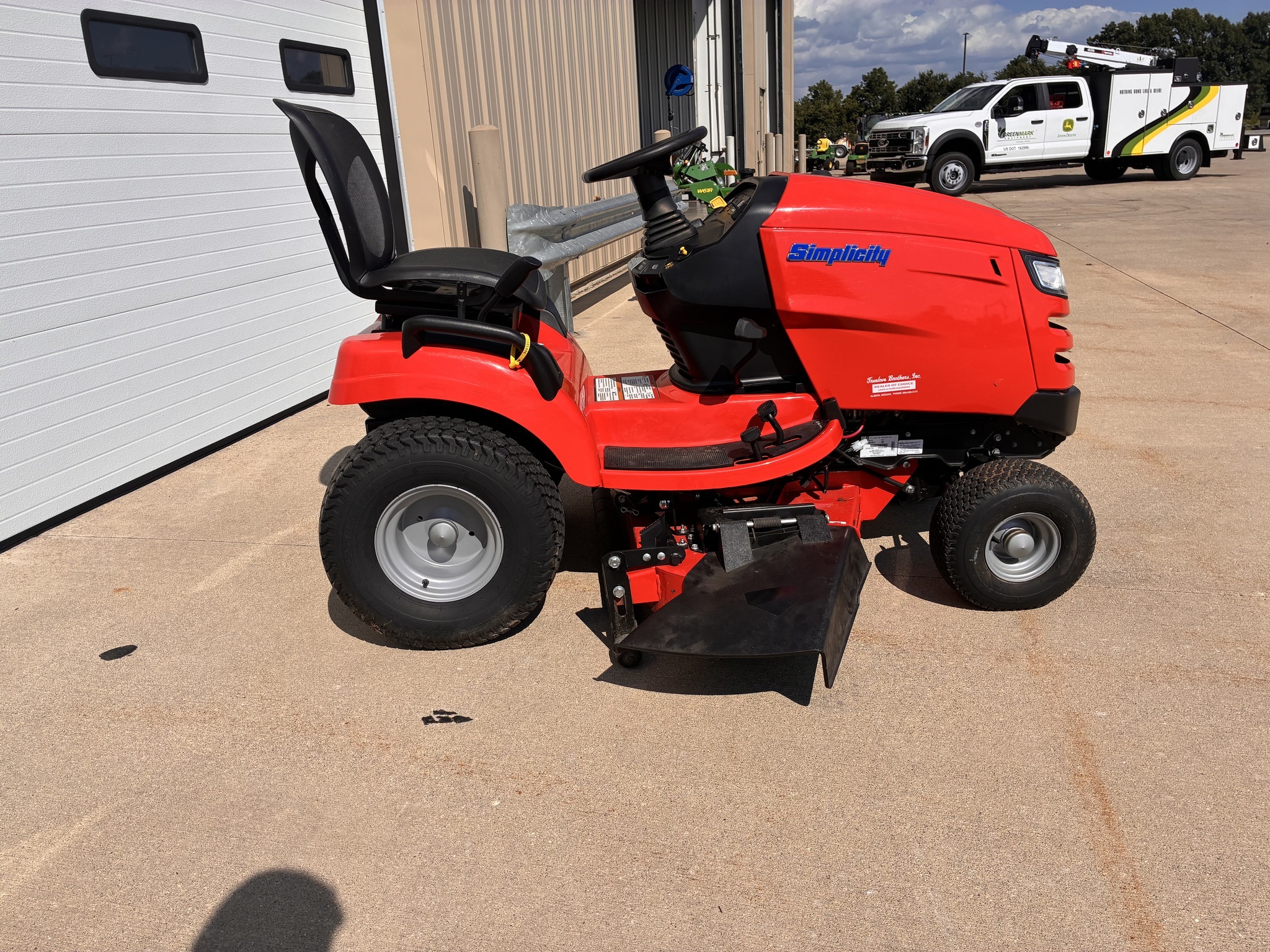 2024 Simplicity Broadmoor 23 Lawn Mower