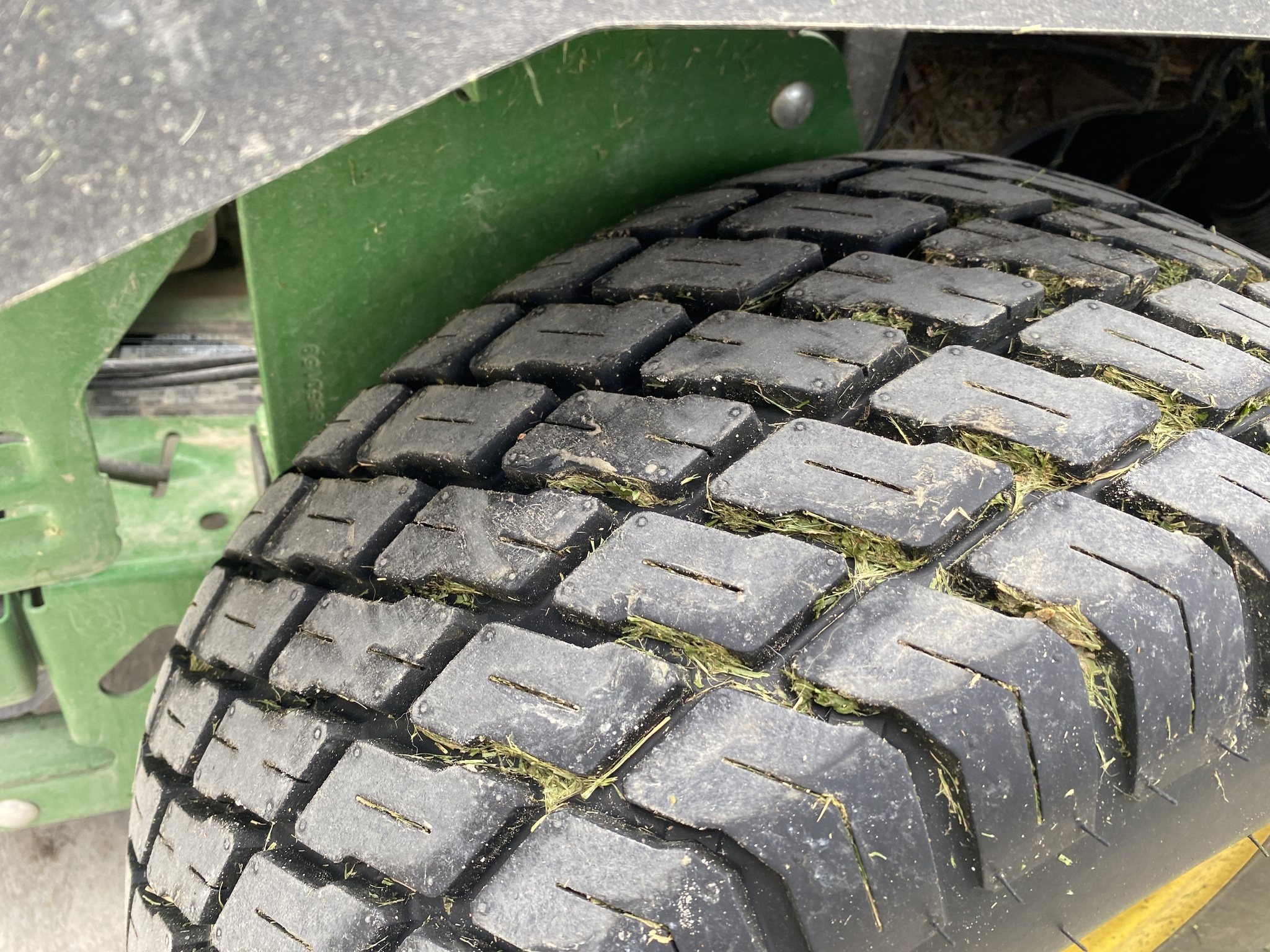 2023 John Deere Z530M Lawn Mower