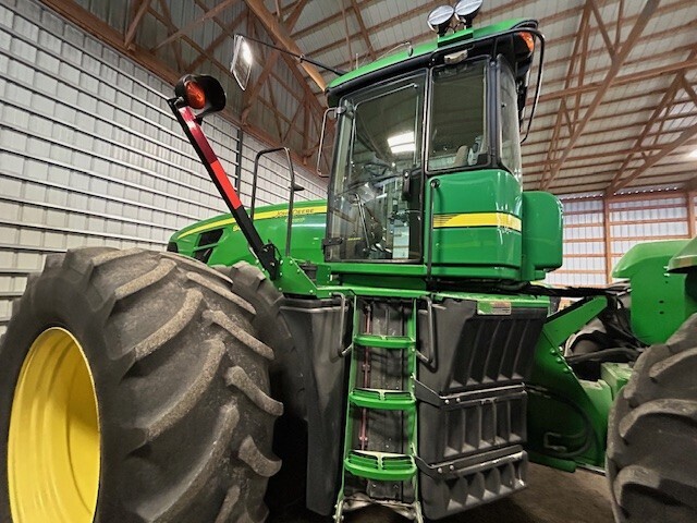 2011 John Deere 9430 Tractor