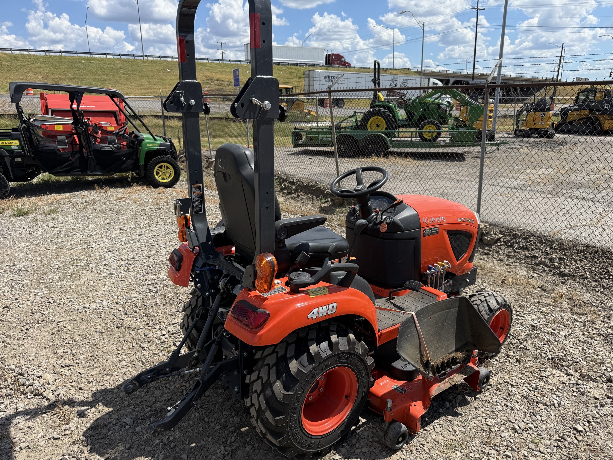 2022 Kubota BX2380 Tractor