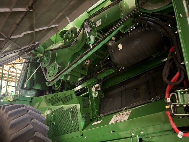 2023 John Deere S780 Combine