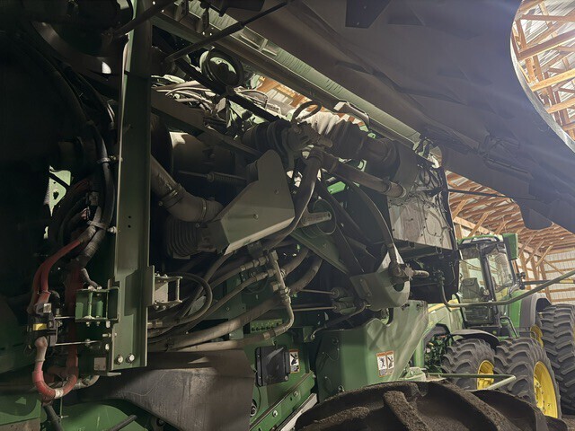 2023 John Deere S780 Combine