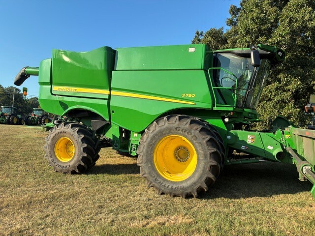 2021 John Deere S780 Combine