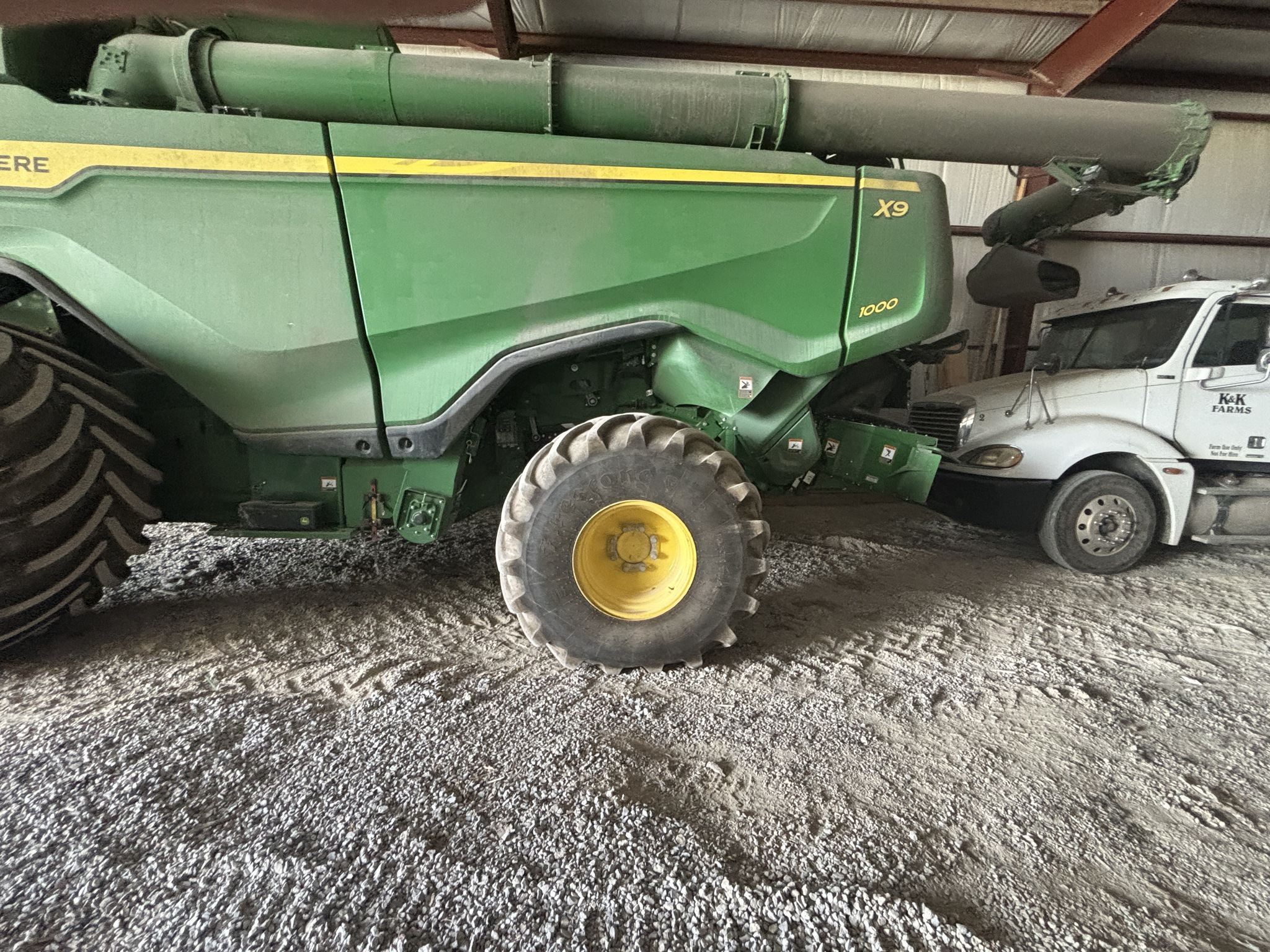 2022 John Deere X9 1000 Combine