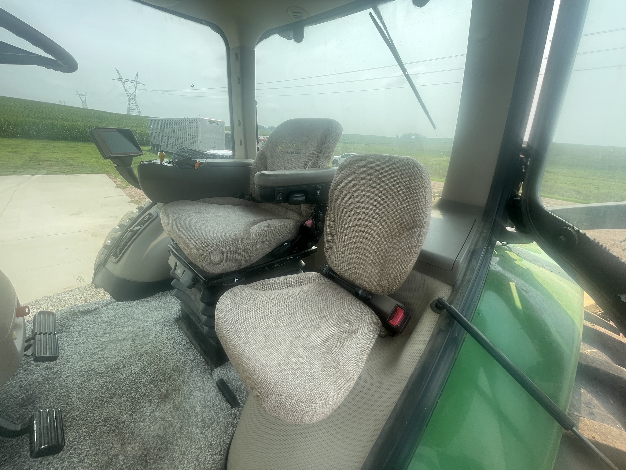 2010 John Deere 8270R Tractor