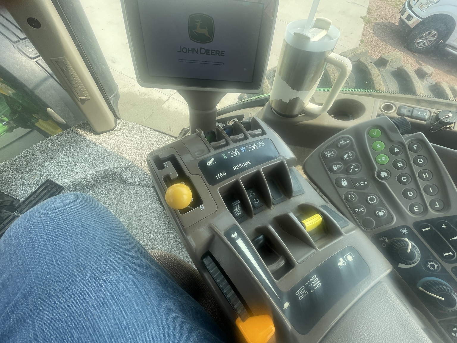 2010 John Deere 8270R Tractor