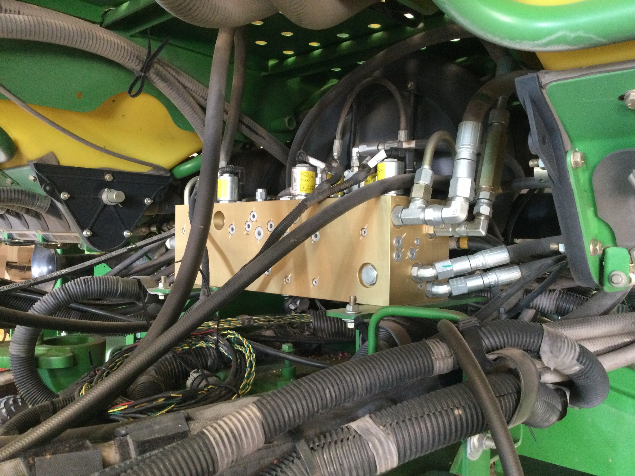 2012 John Deere 1770NT CCS Planter