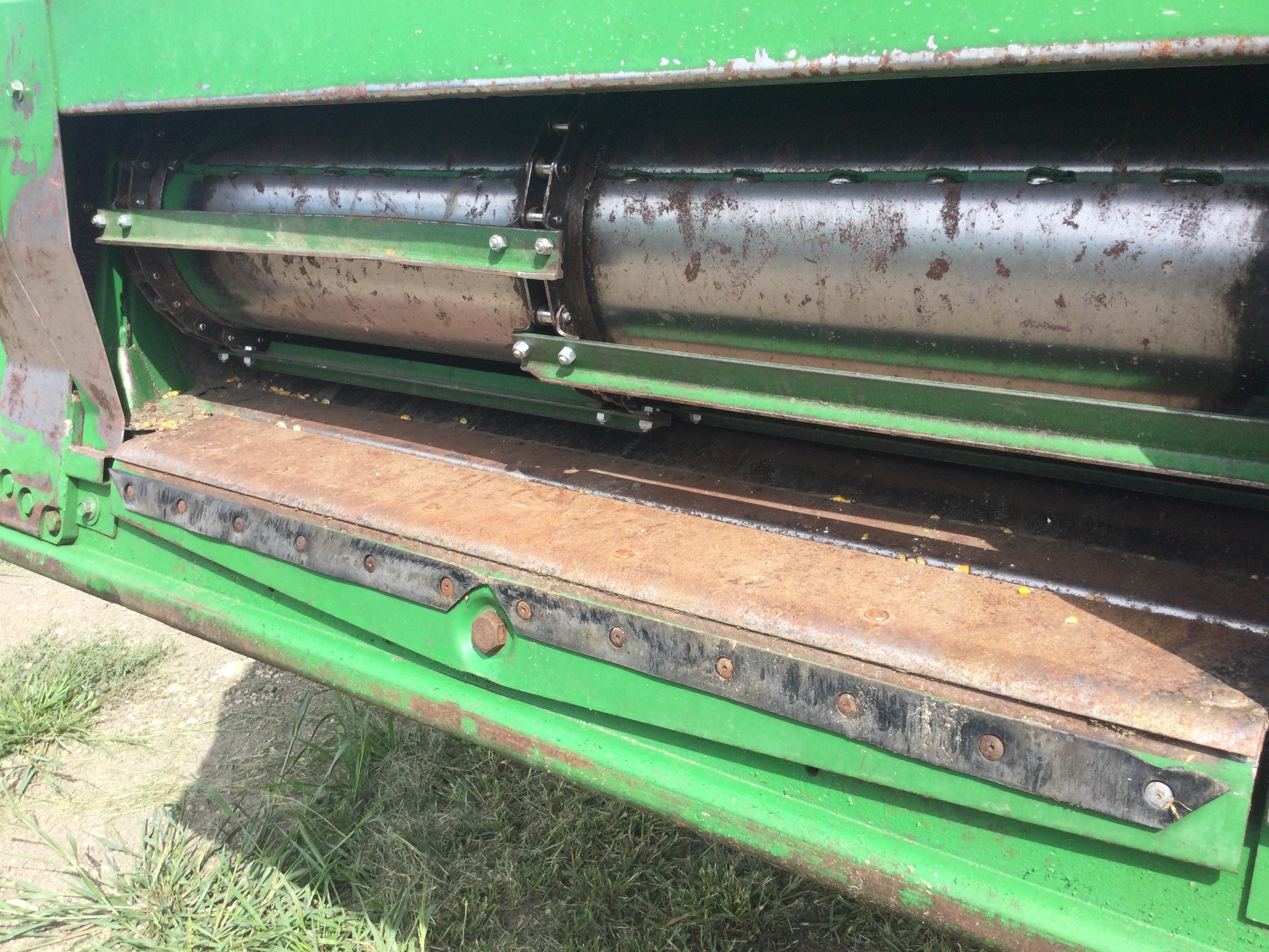 2005 John Deere 9660 STS Combine