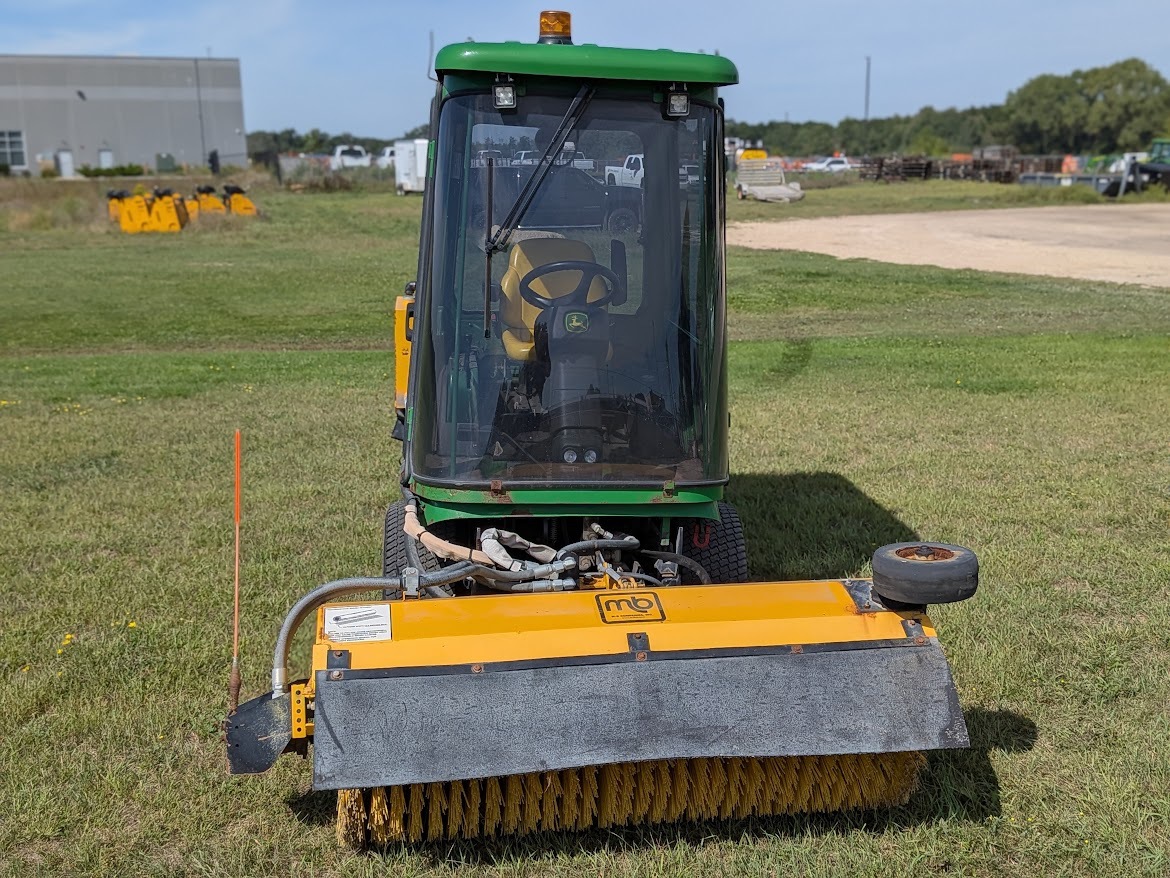 2013 John Deere 1445 Lawn Mower