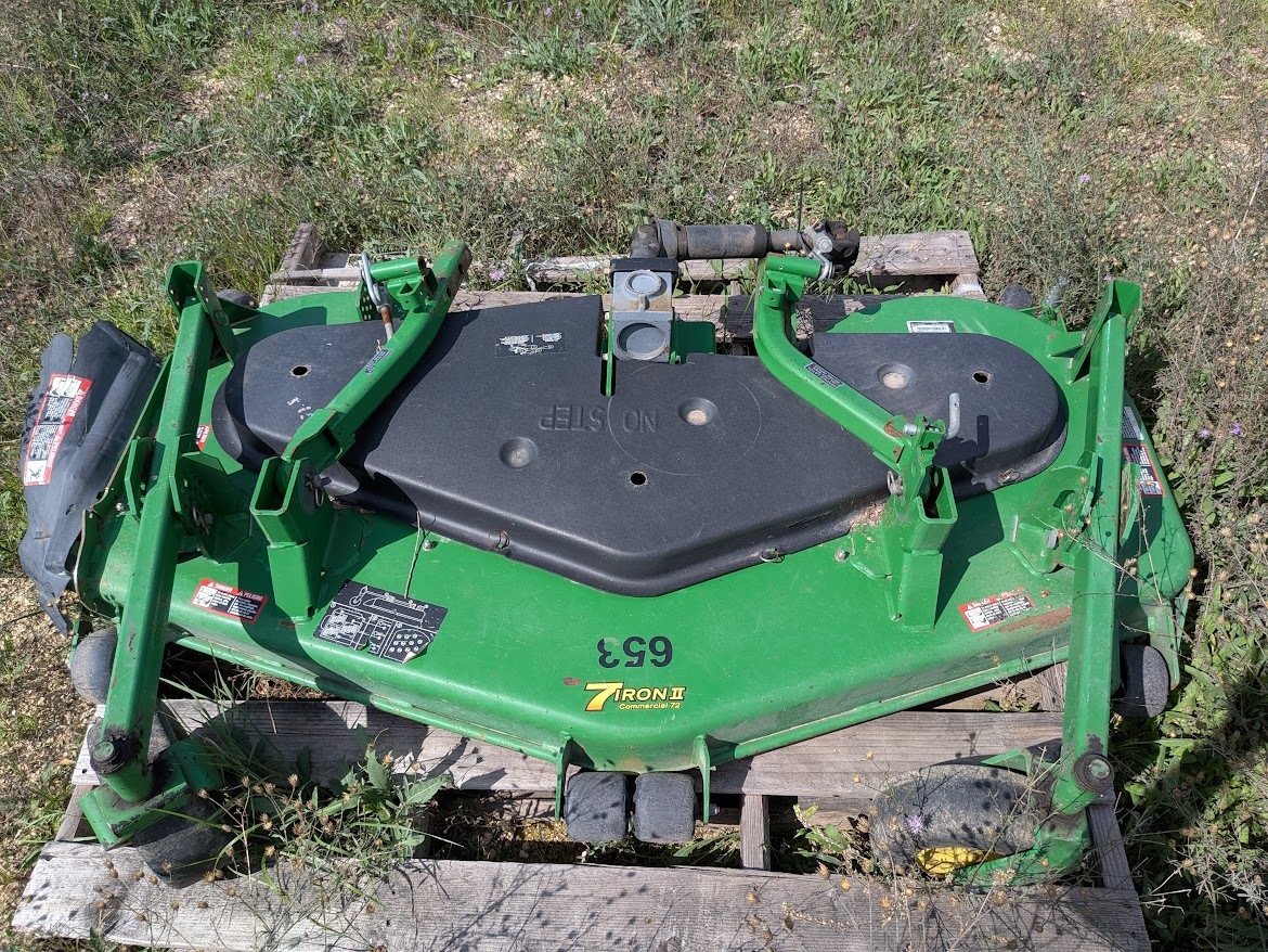 2013 John Deere 1445 Lawn Mower