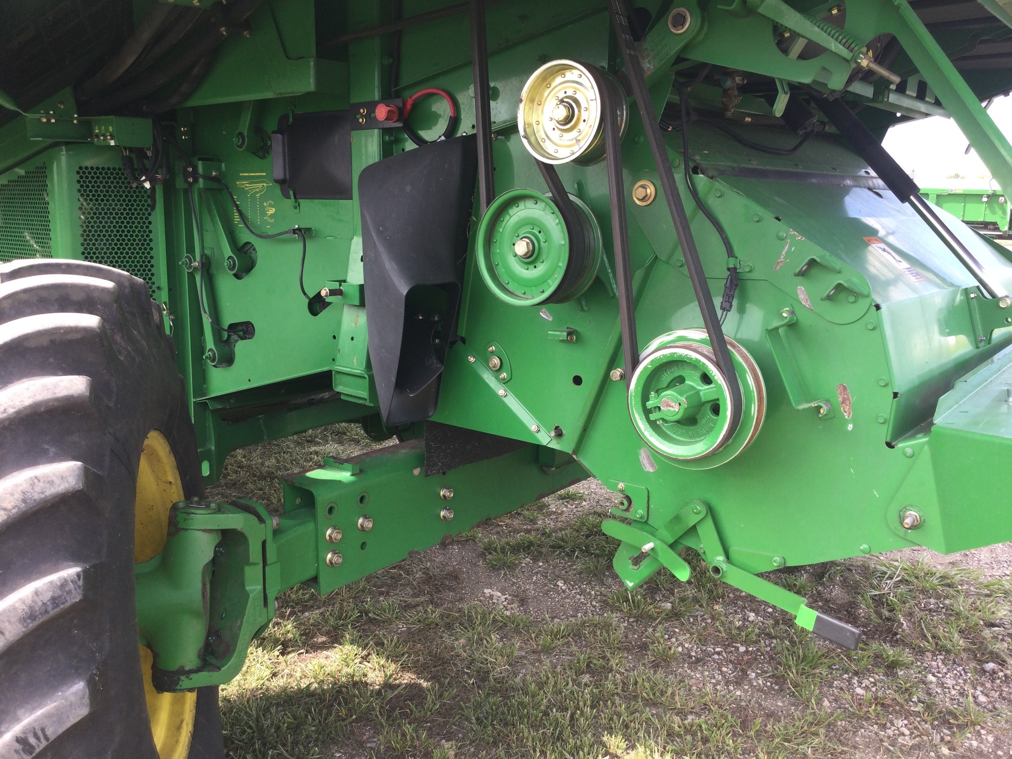 2005 John Deere 9660 STS Combine