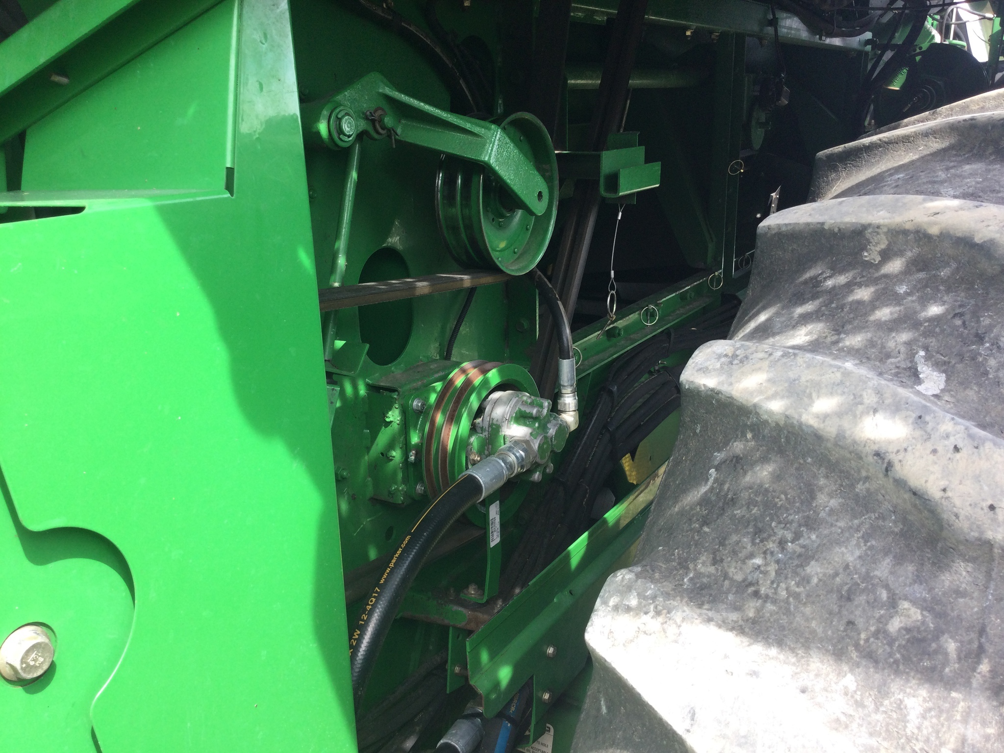 2005 John Deere 9660 STS Combine