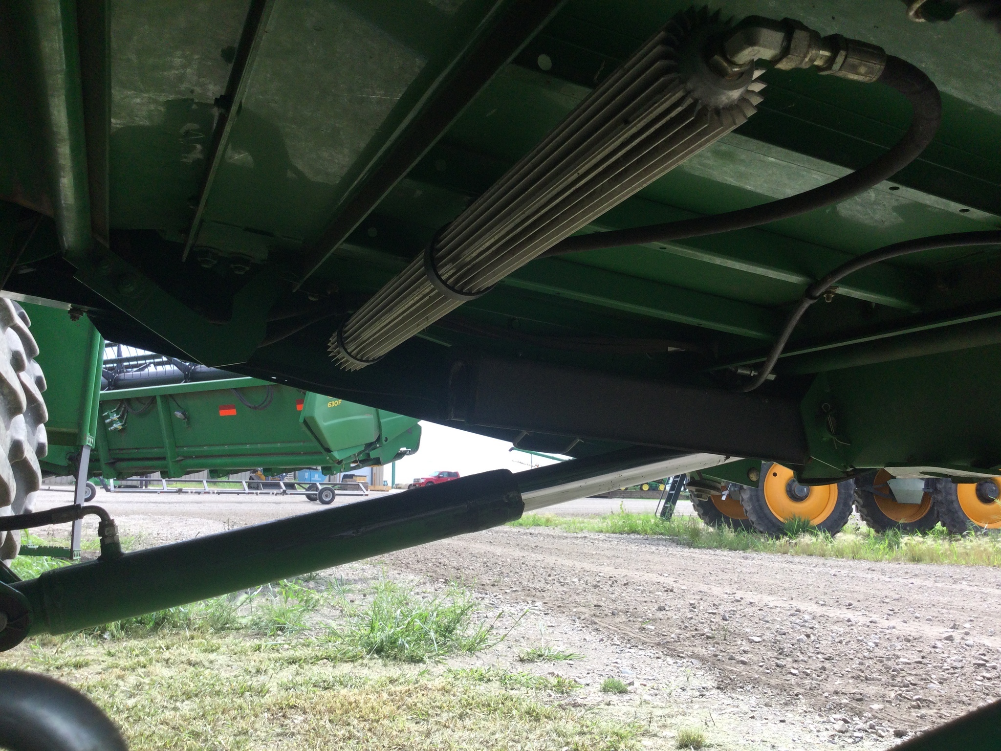 2005 John Deere 9660 STS Combine