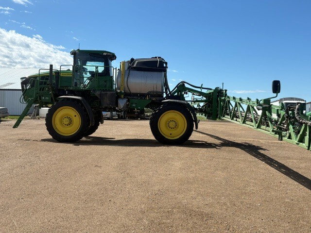 2025 John Deere 412R Self-Propelled Sprayer