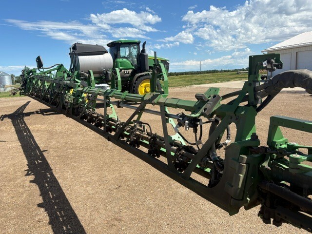 2025 John Deere 412R Self-Propelled Sprayer