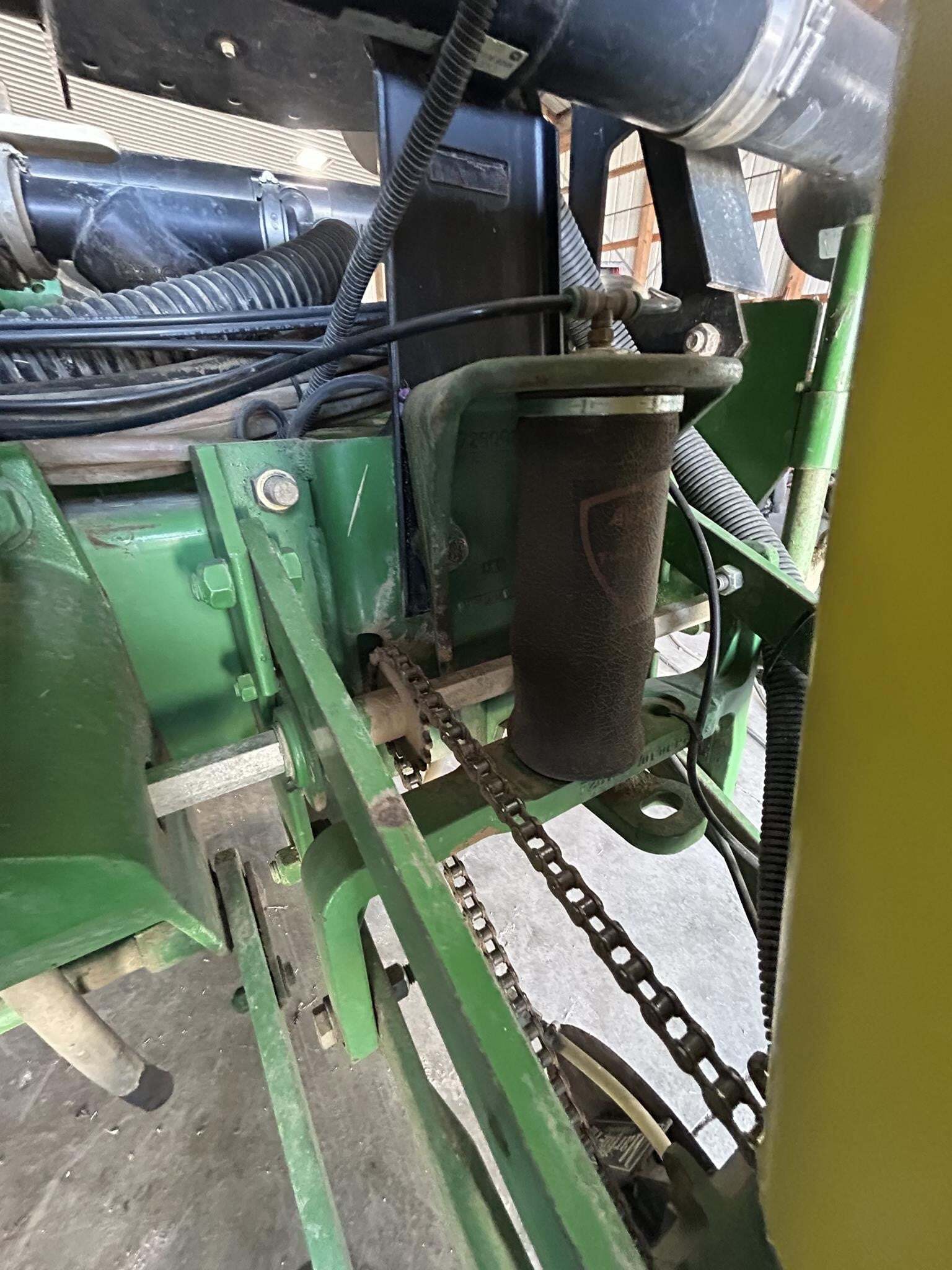  John Deere 1760 Planter