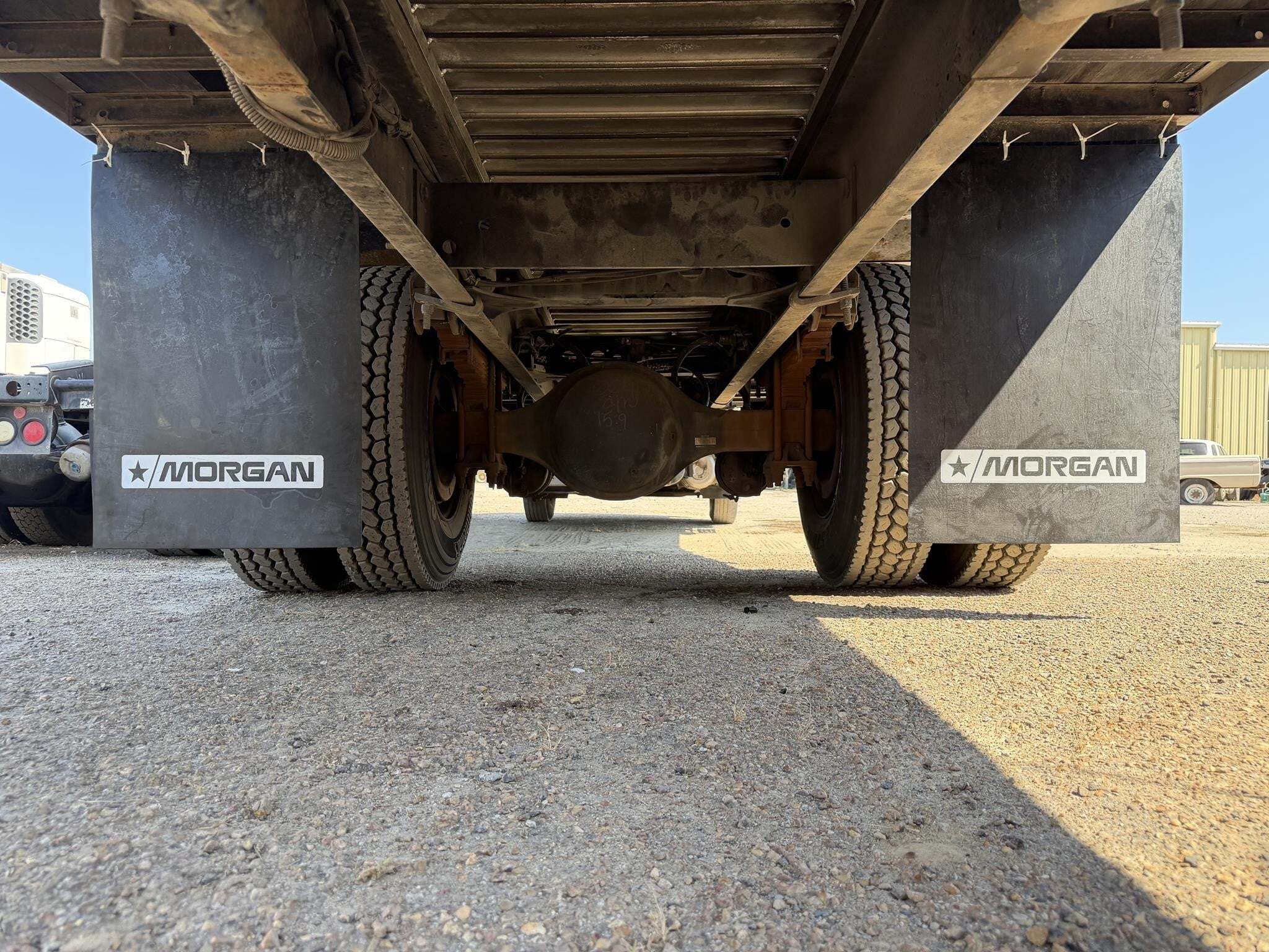 2017 Hino 268 Semi Trucks/Trailer