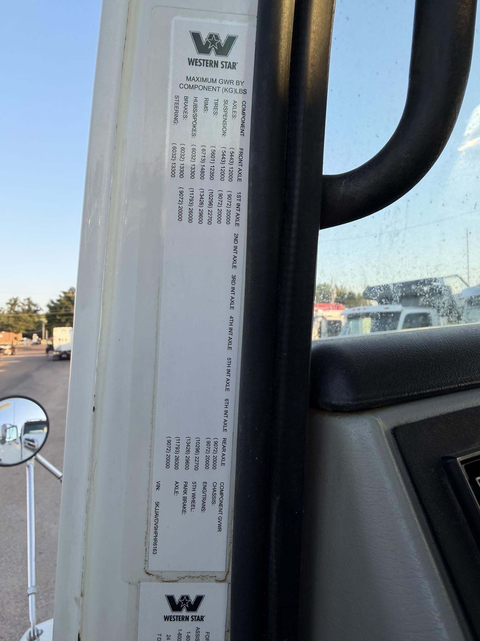 2017 Western Star 4700 Semi Trucks/Trailer