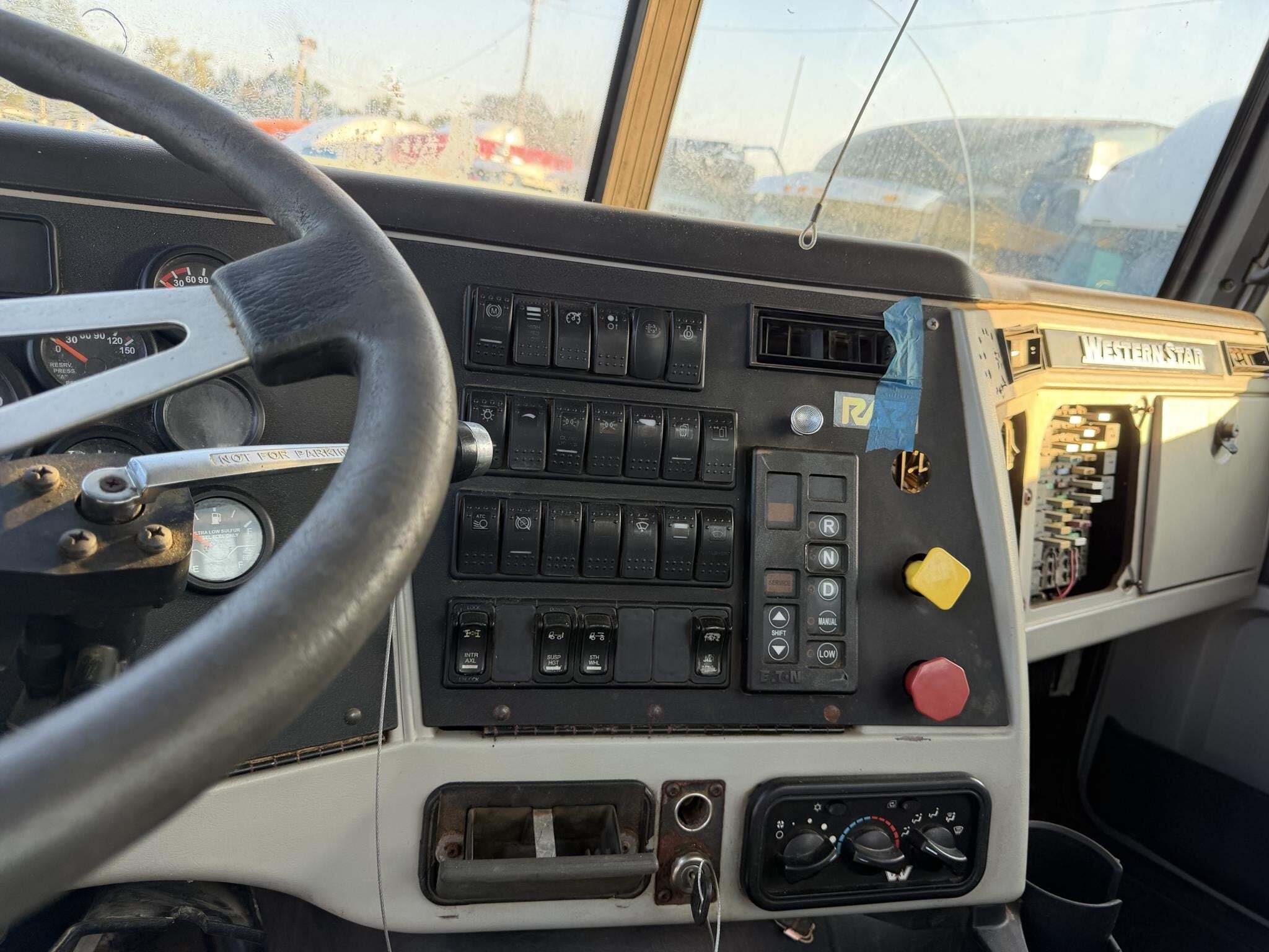 2017 Western Star 4700 Semi Trucks/Trailer