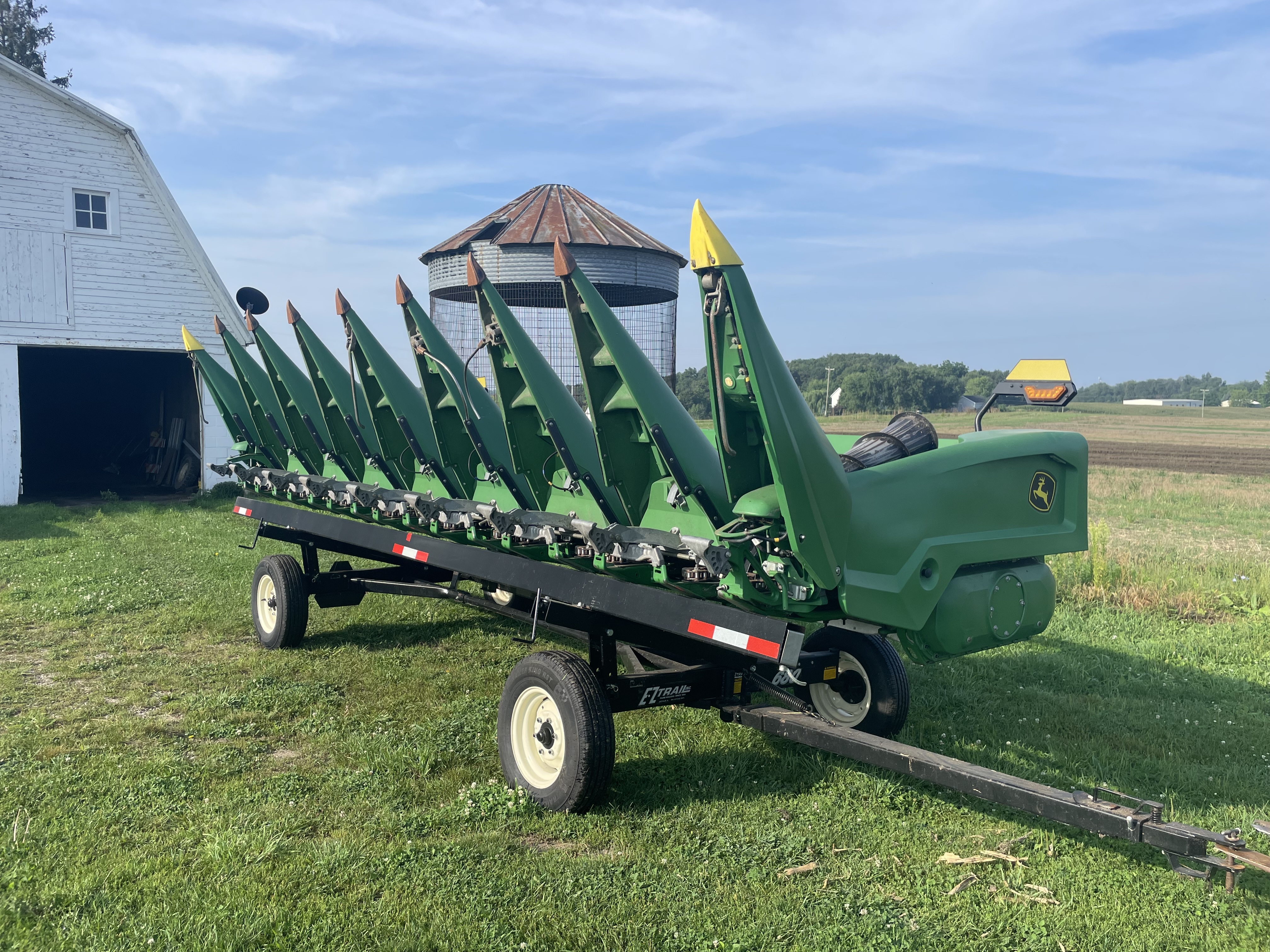 2023 John Deere C8R Corn Head