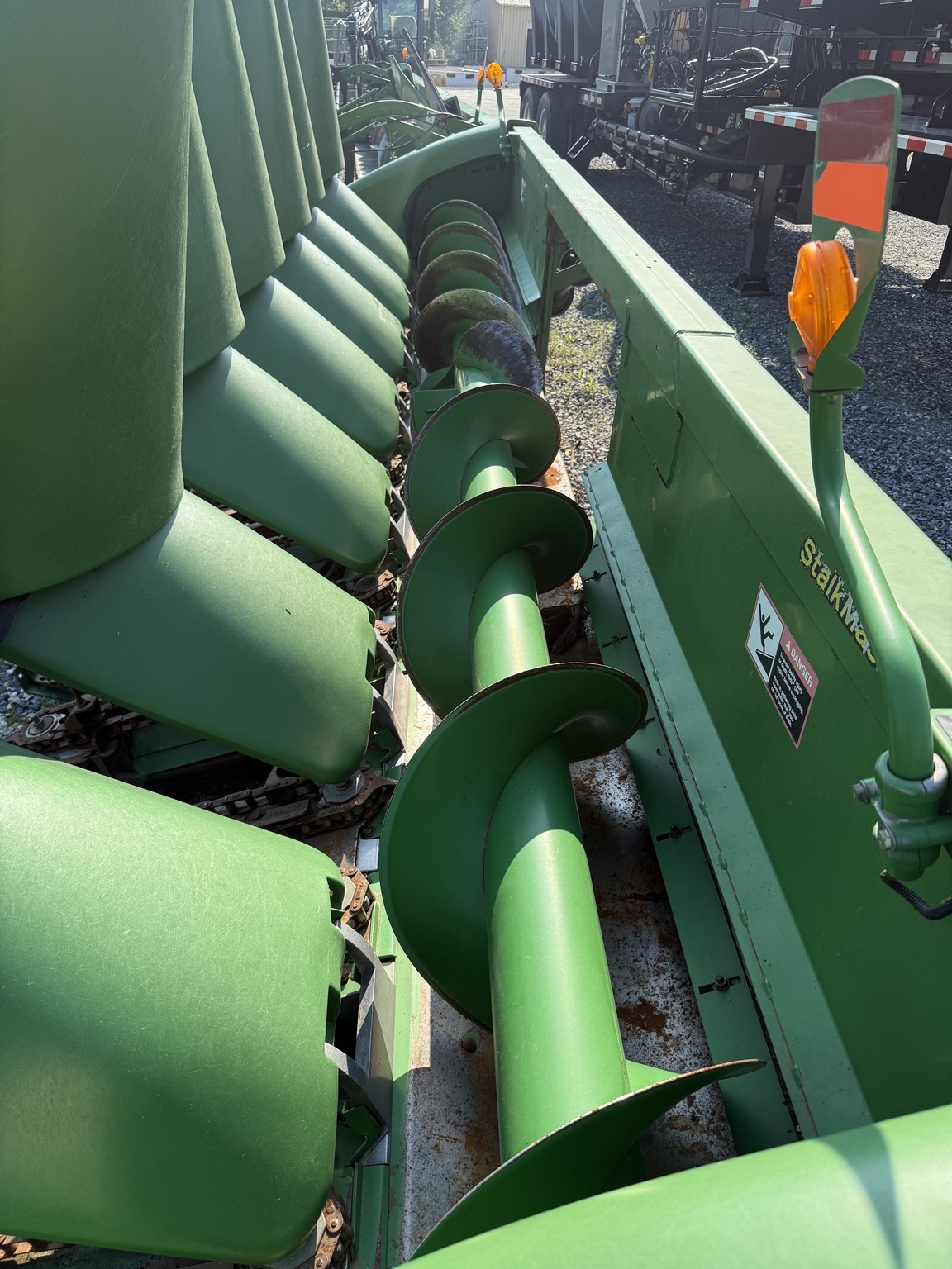 2007 John Deere 608C StalkMaster Corn Head