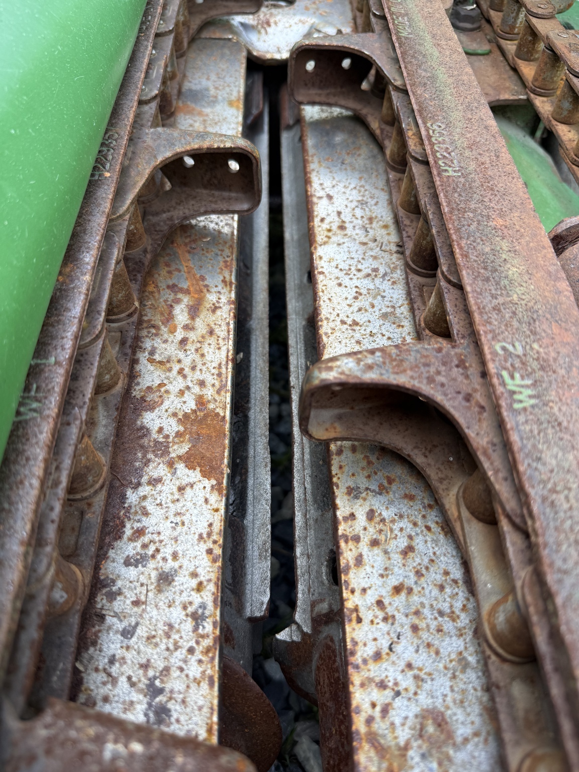 2007 John Deere 608C StalkMaster Corn Head