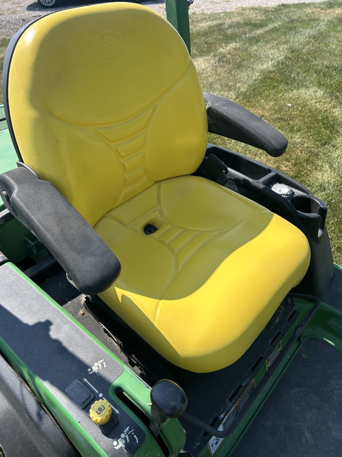2013 John Deere 1435 Lawn Mower