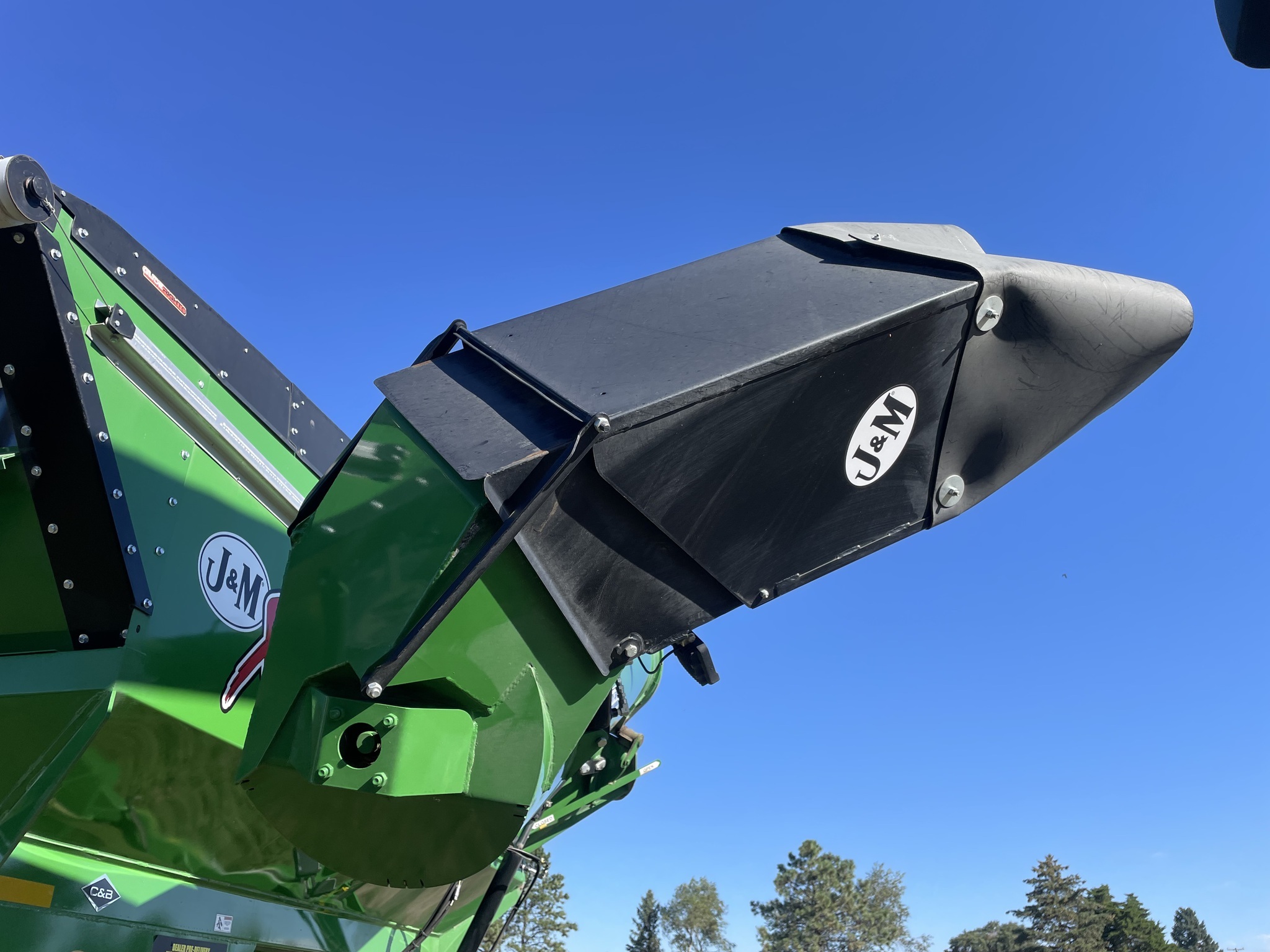 2020 J&M 1522X Grain Cart