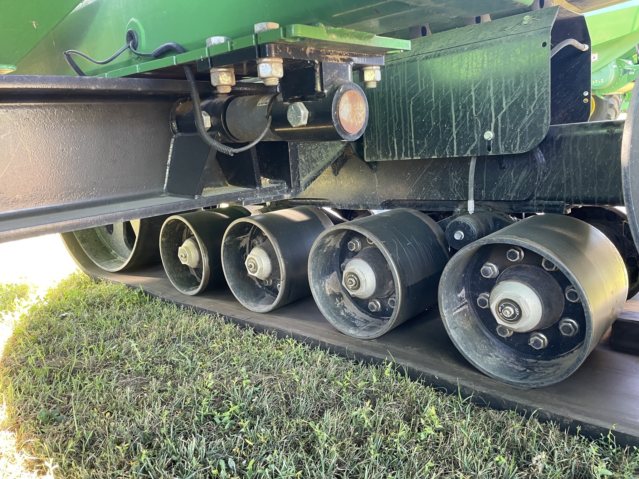 2019 J&M 1522X Grain Cart