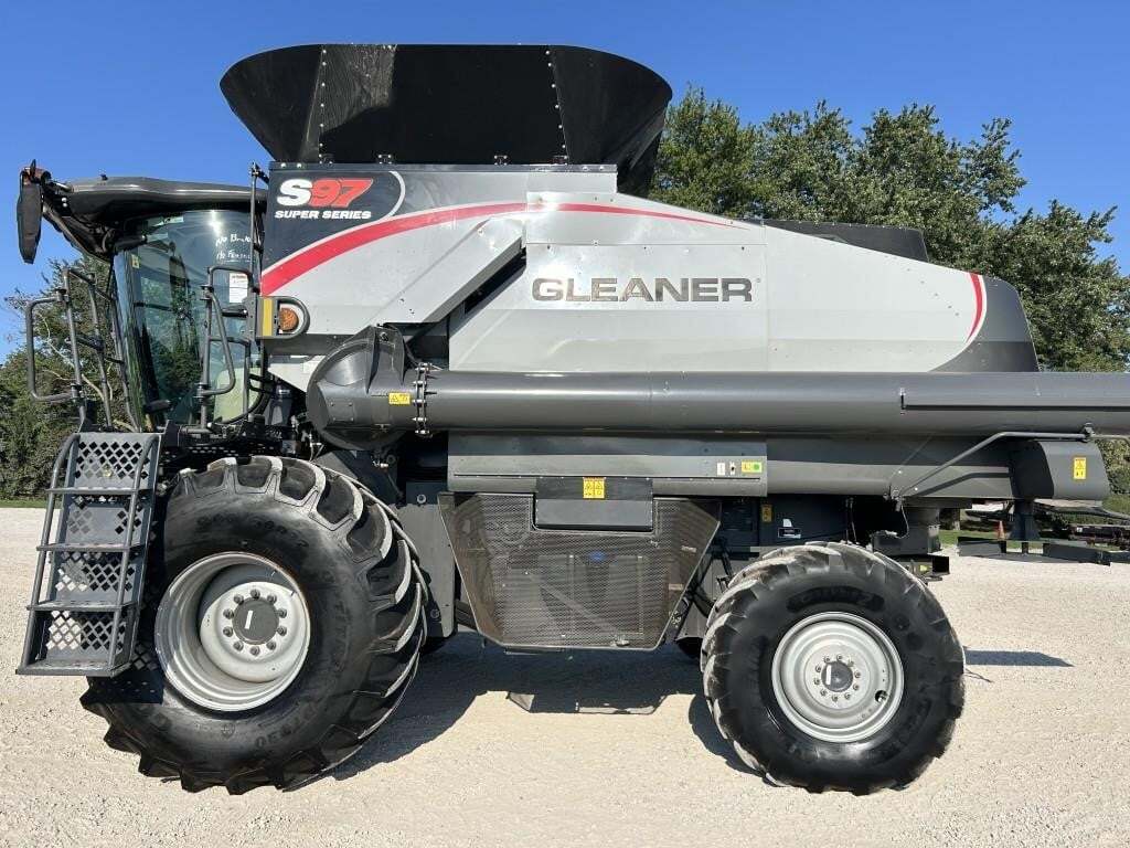 2019 Gleaner S97 Combine
