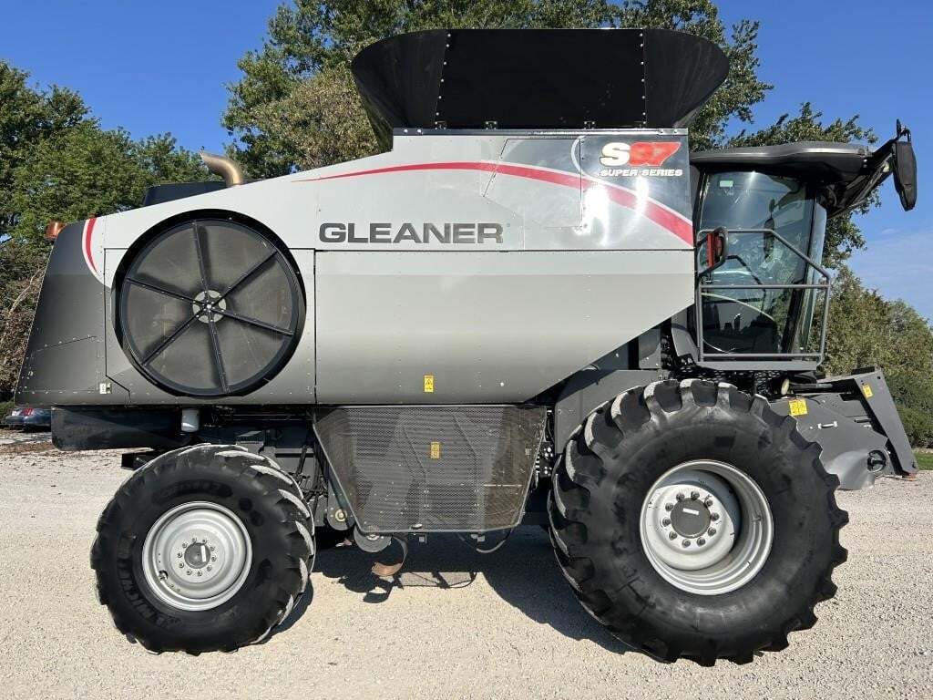 2019 Gleaner S97 Combine