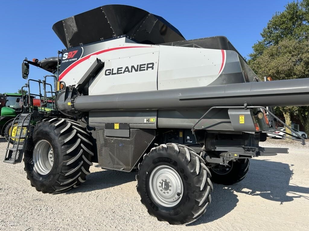 2019 Gleaner S97 Combine
