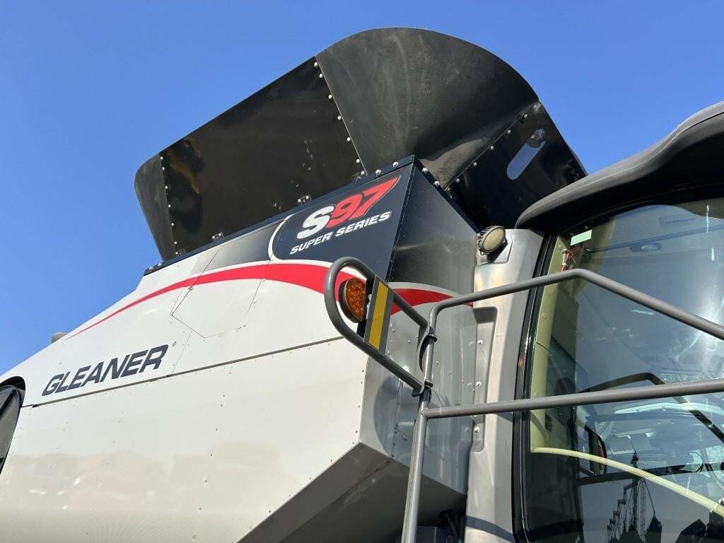 2019 Gleaner S97 Combine