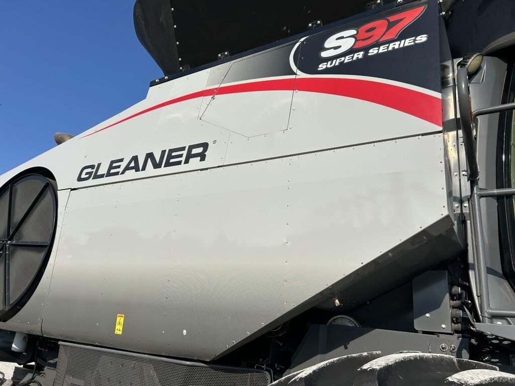 2019 Gleaner S97 Combine