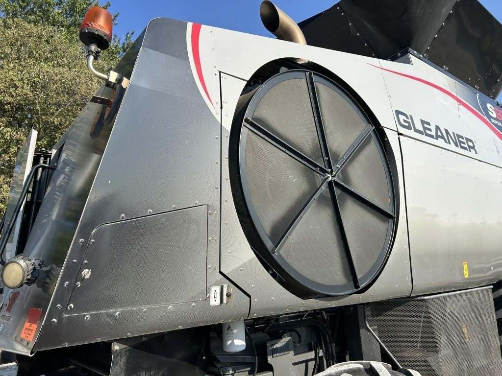 2019 Gleaner S97 Combine