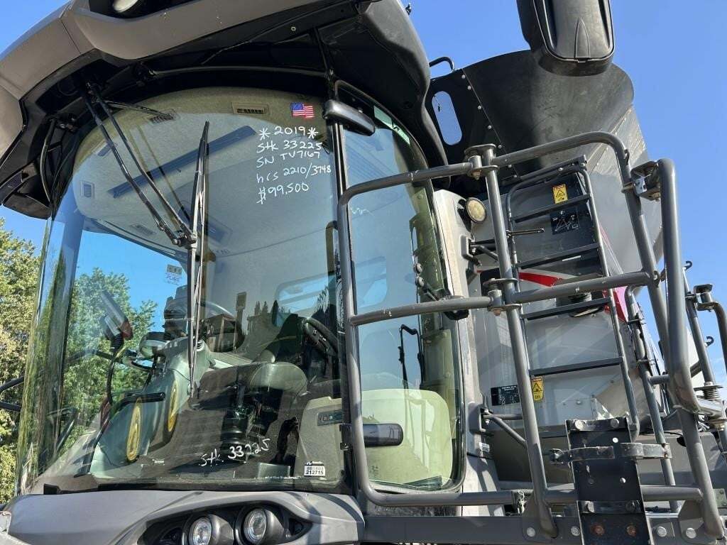 2019 Gleaner S97 Combine