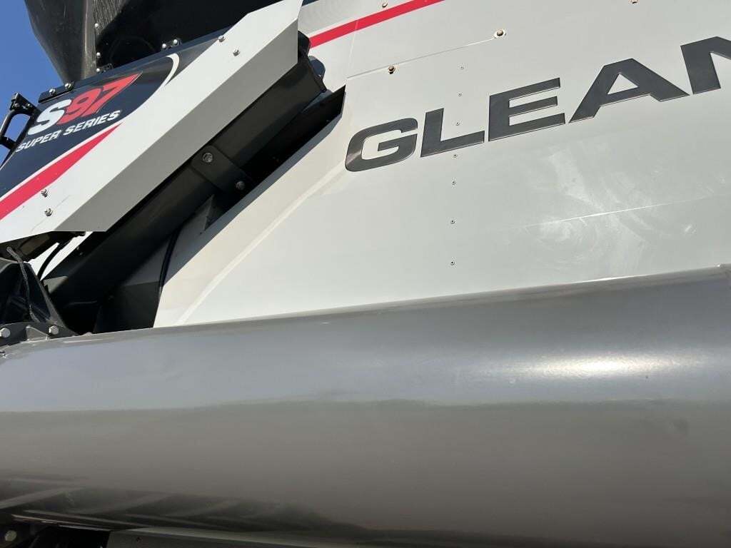 2019 Gleaner S97 Combine