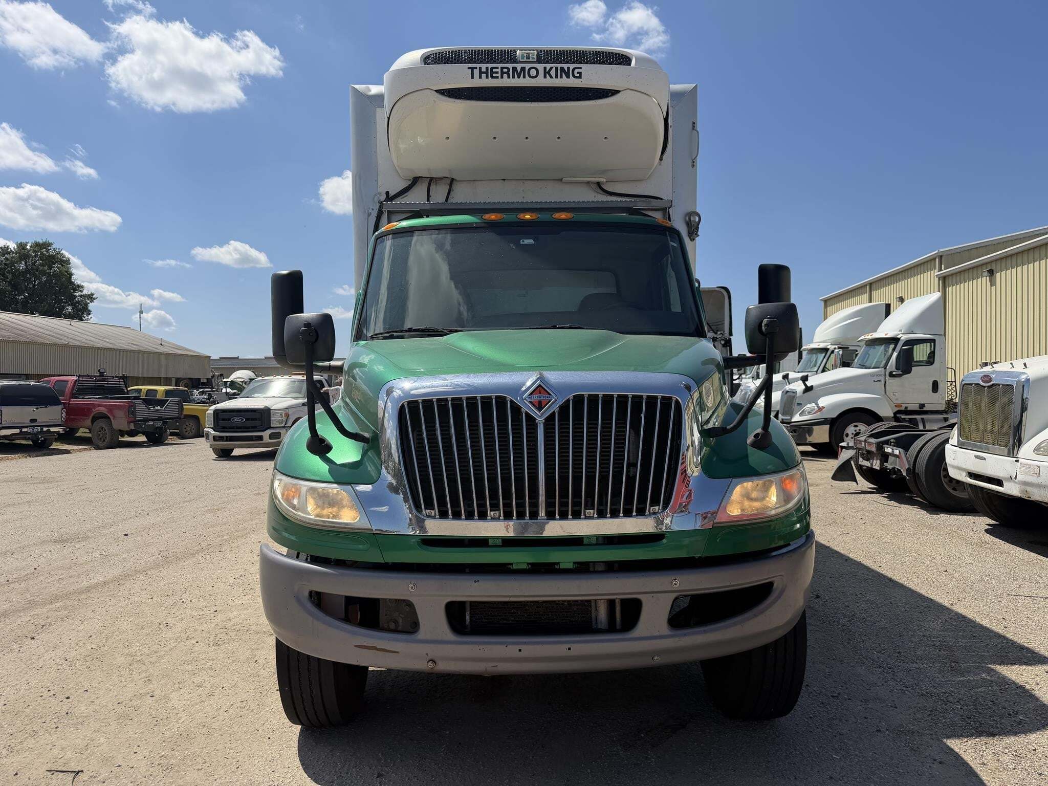 2020 International MV Box Trucks/Trailer