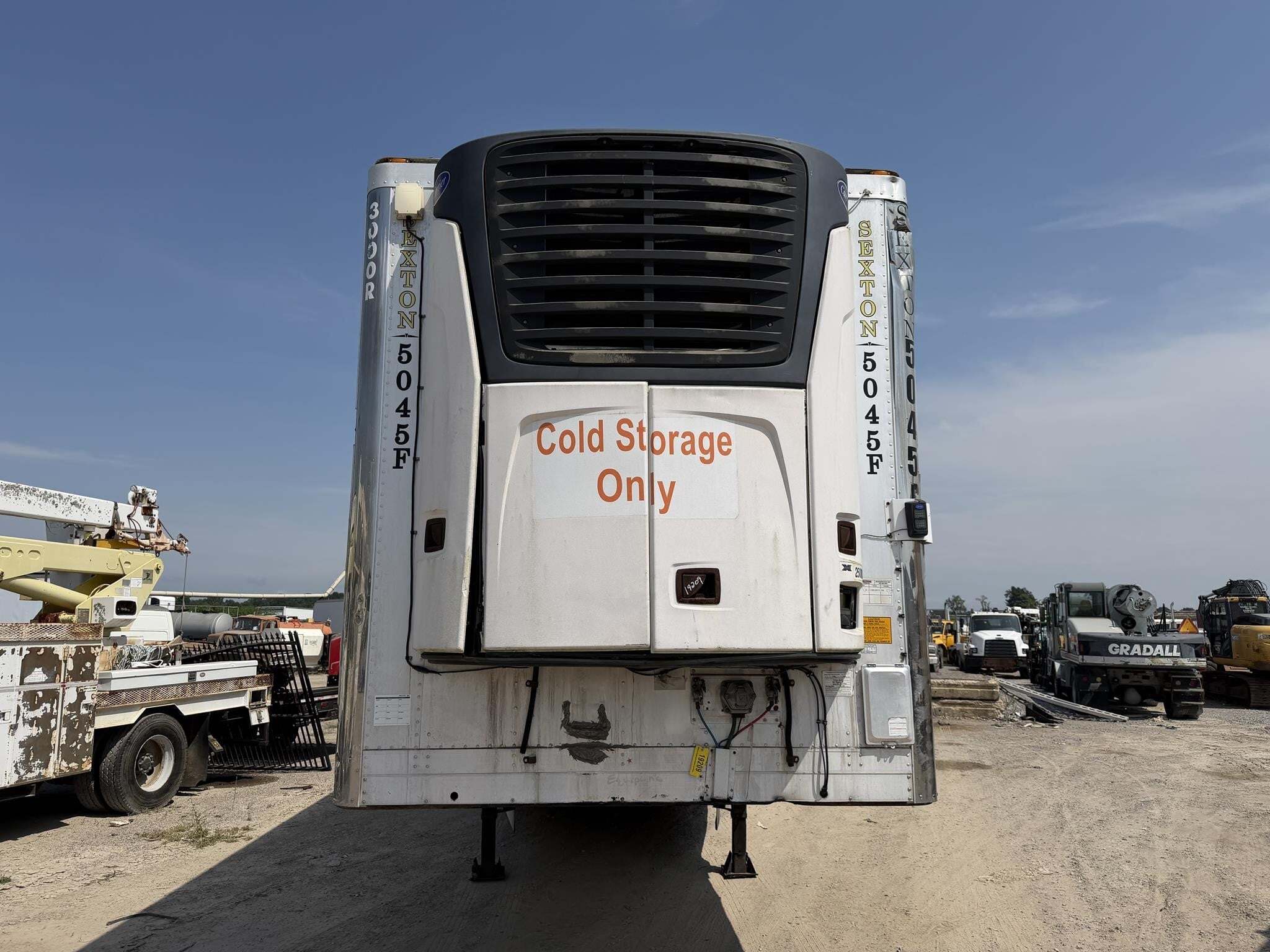 2010 Utility 53 FT REEFER Box Trucks/Trailer
