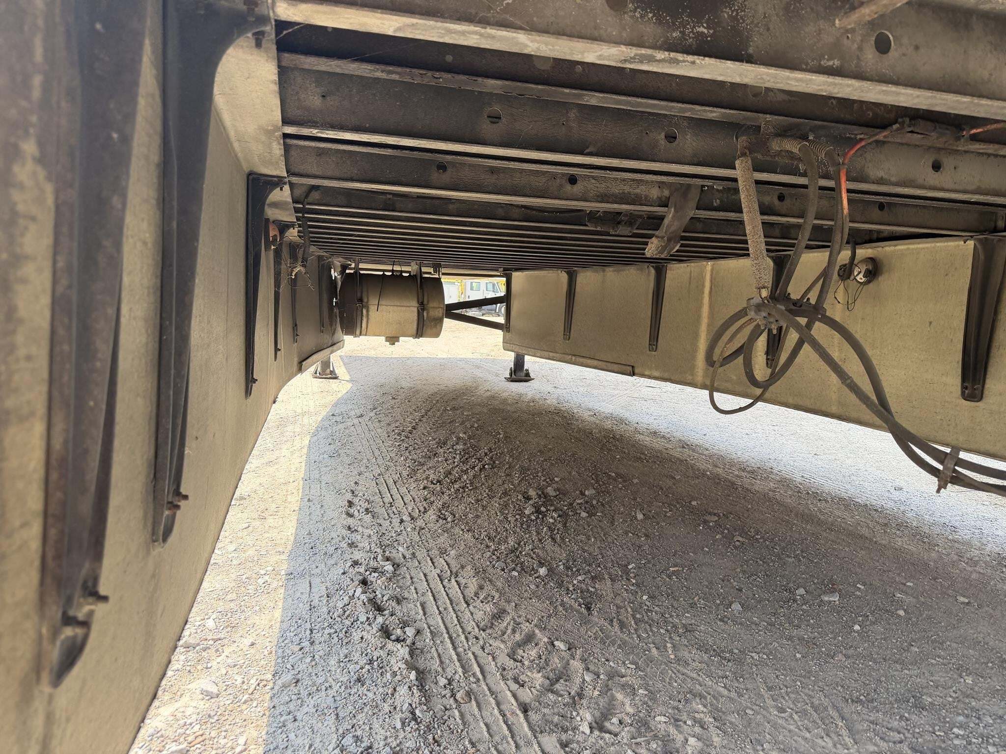 2010 Utility 53 FT REEFER Box Trucks/Trailer