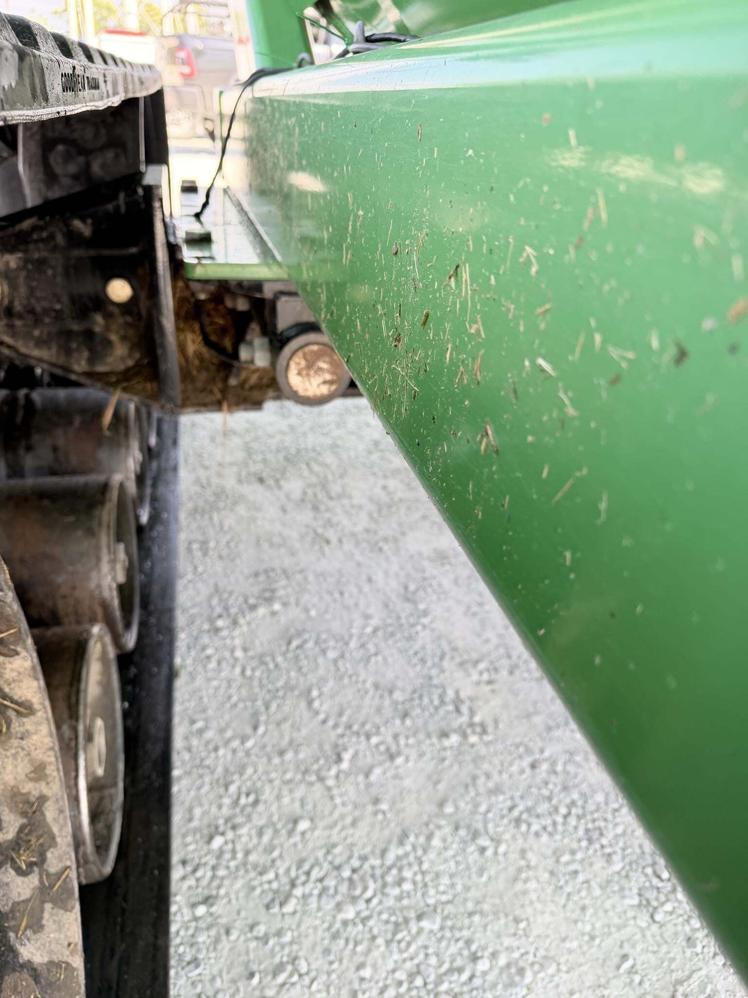 2014 J&M 1051-22 Grain Cart