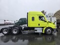 2022 Freightliner CASCADIA 116 Semi Trucks/Trailer