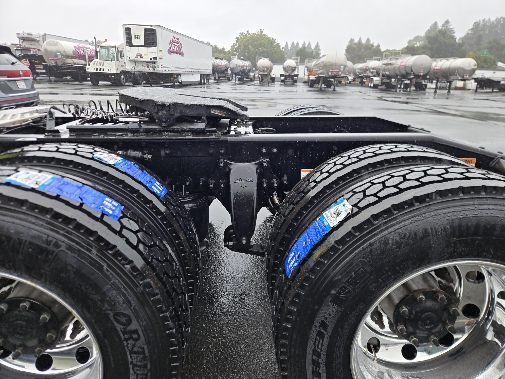 2022 Freightliner CASCADIA 116 Semi Trucks/Trailer
