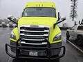 2022 Freightliner CASCADIA 116 Semi Trucks/Trailer