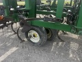 2013 John Deere 2210 Field Cultivator