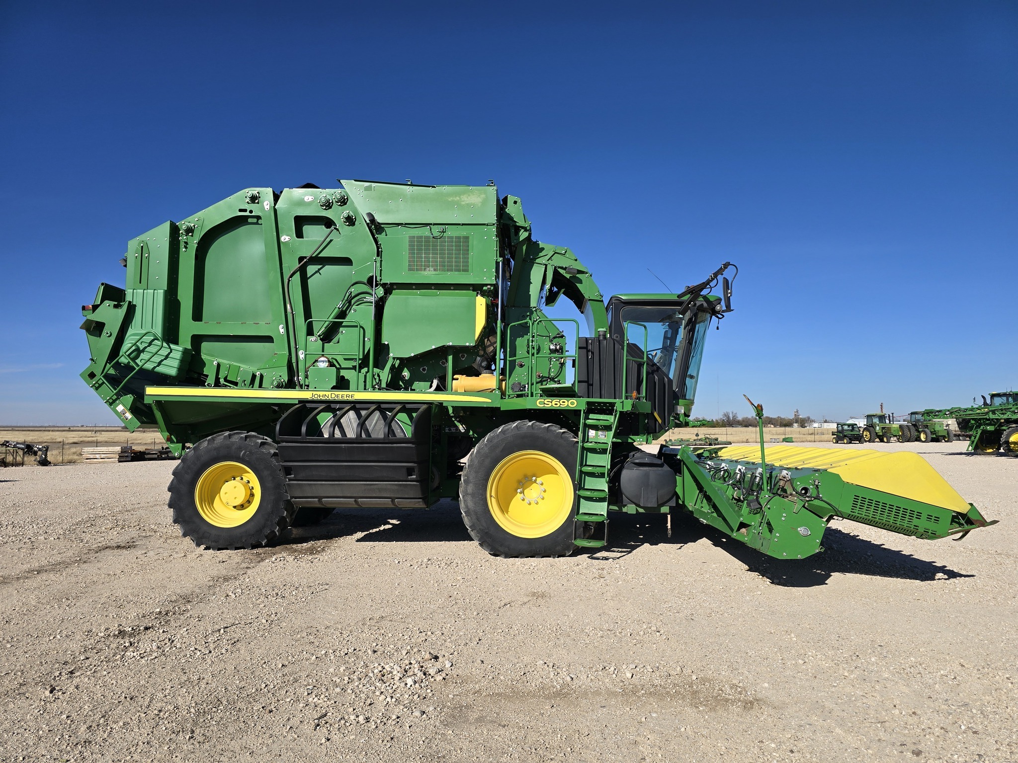 2015 John Deere CS690 Cotton Equipment