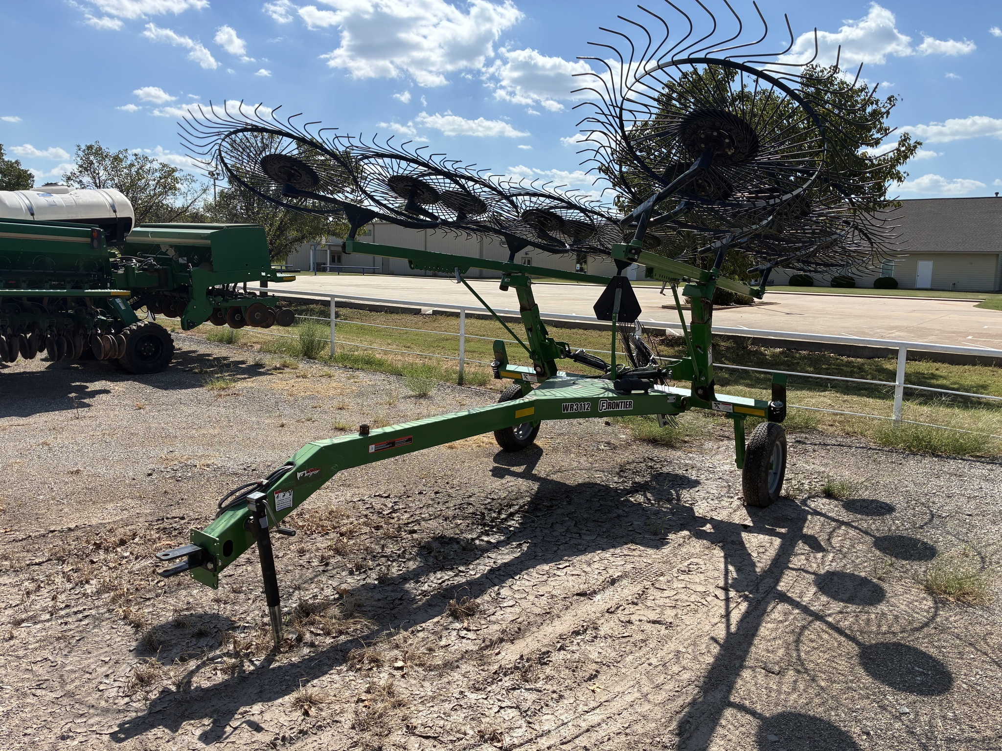 2019 Frontier WR3112 Rake