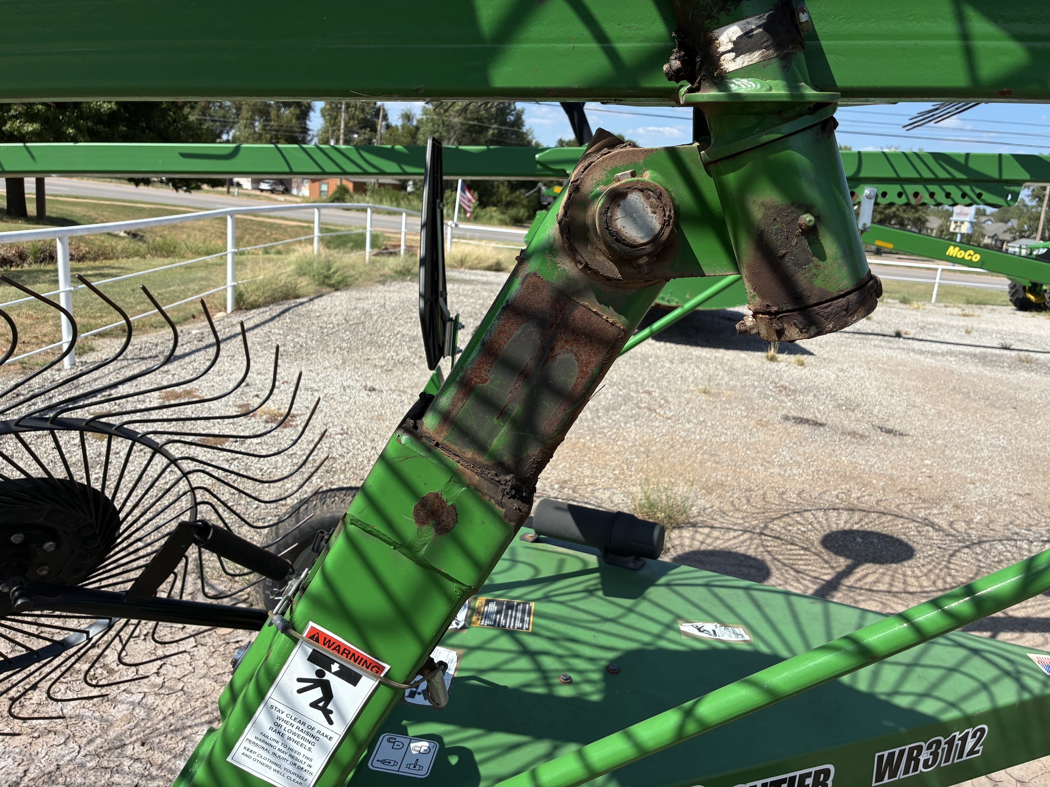 2019 Frontier WR3112 Rake
