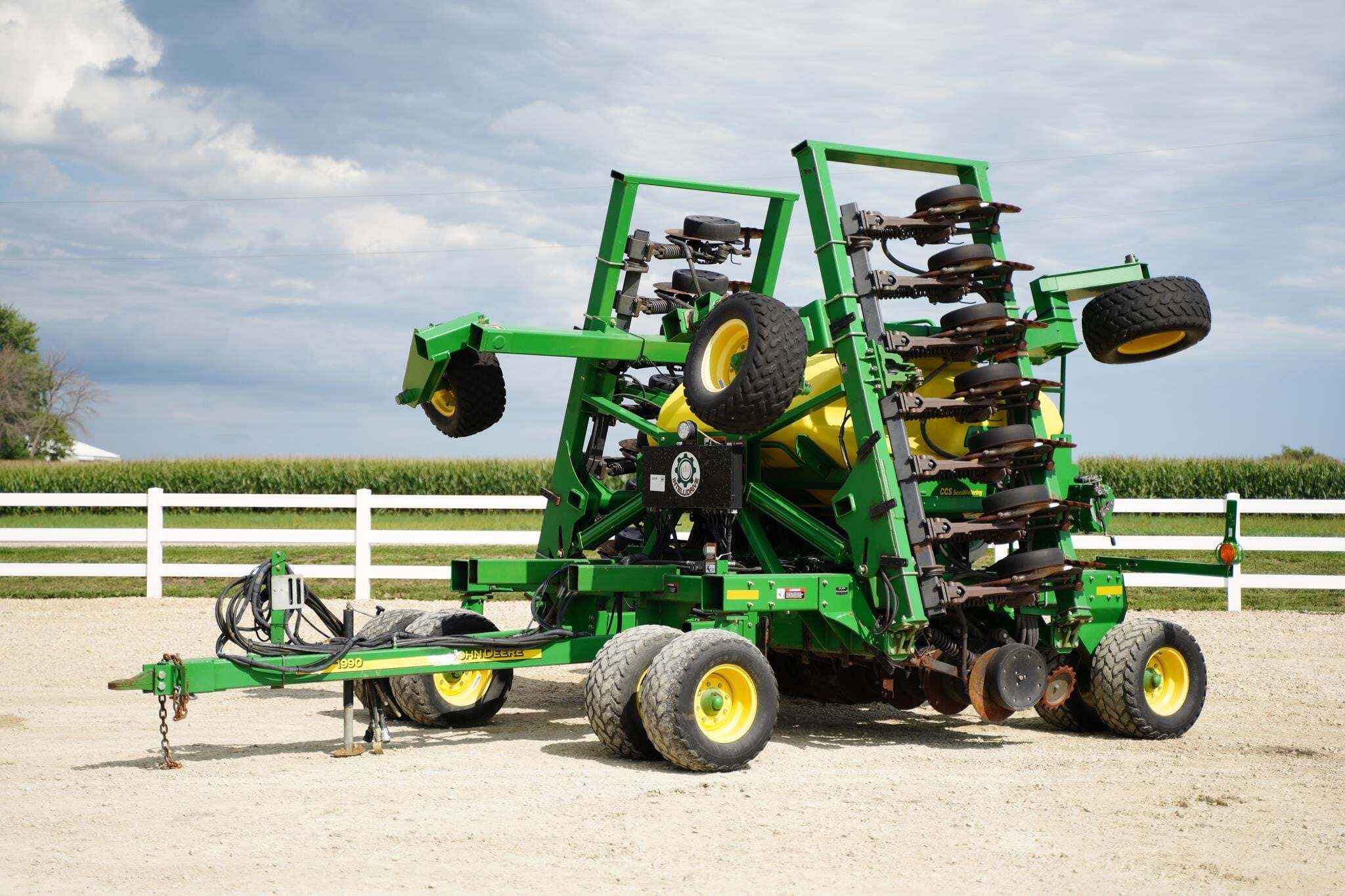 2005 John Deere 1990 Air Seeder
