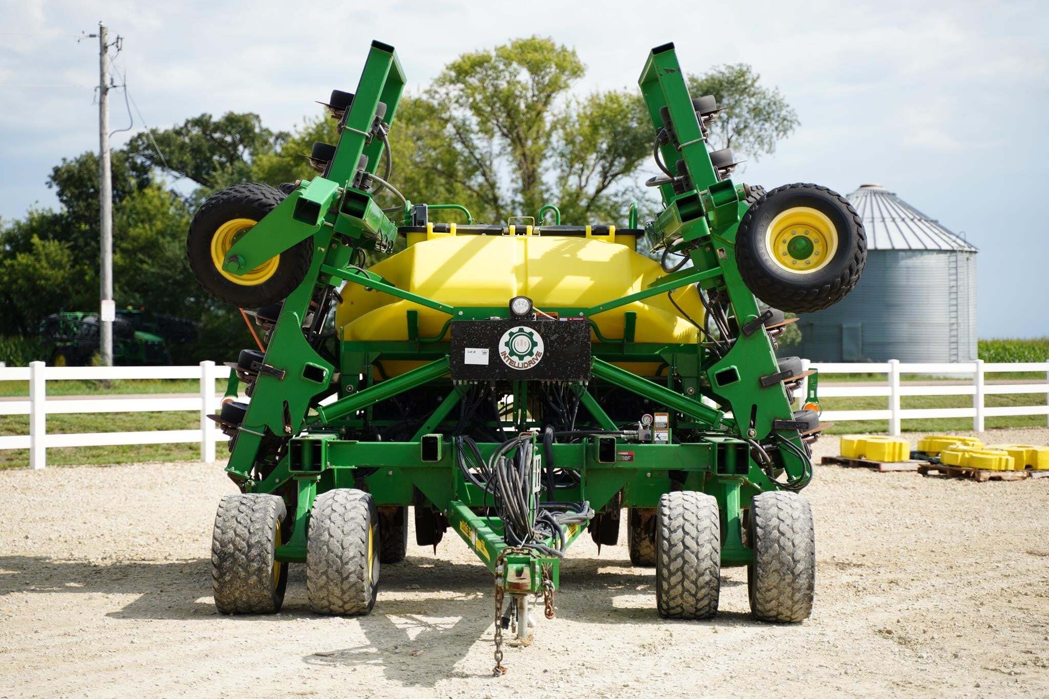 2005 John Deere 1990 Air Seeder
